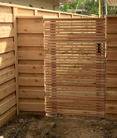 Custom gate with skinny horizontal boards